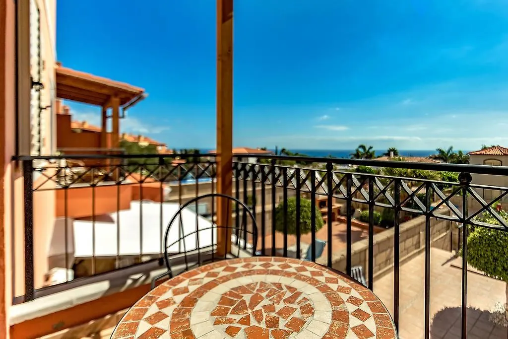 Semesterbostad New Townhouse In El Duque Joyas Villa Costa Adeje